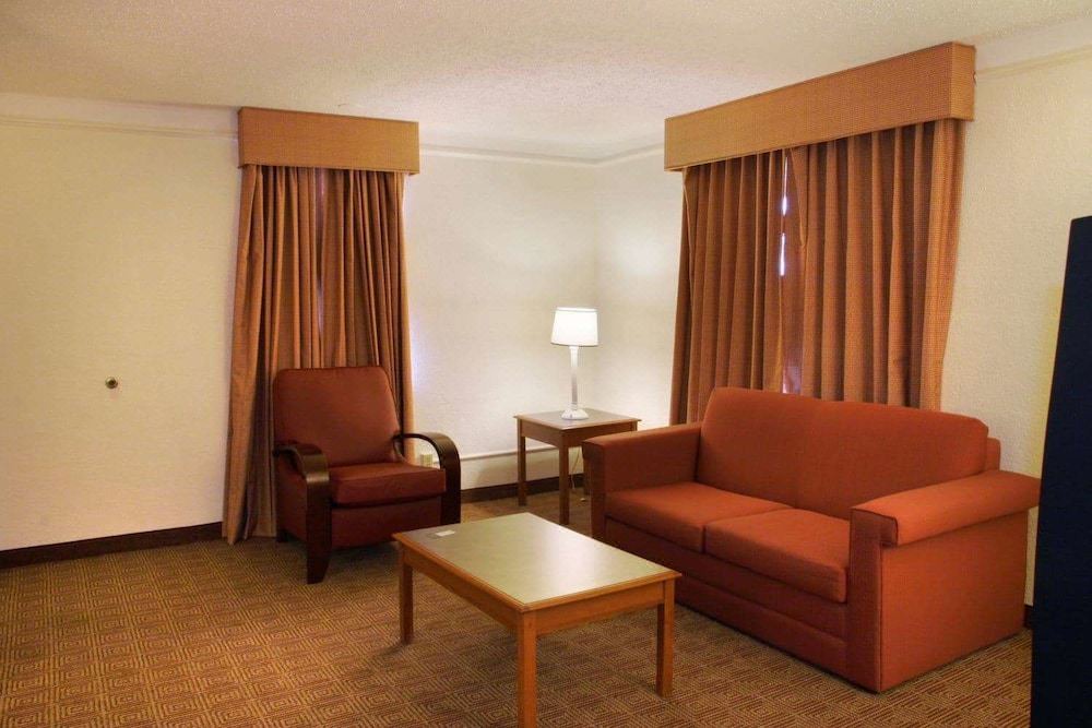 Photo of Livingroom in Harlandale