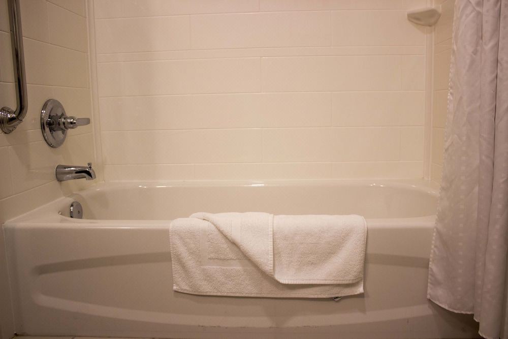 Photo of Bathroom in Tahlequah