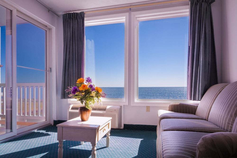 Photo of Livingroom in Narragansett Pier