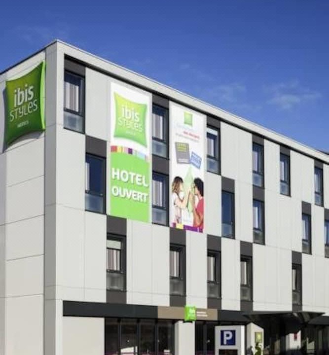 Photo of Buildings in Montelimar