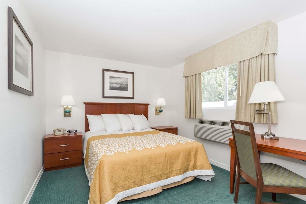 Photo of Bedroom in Kimball