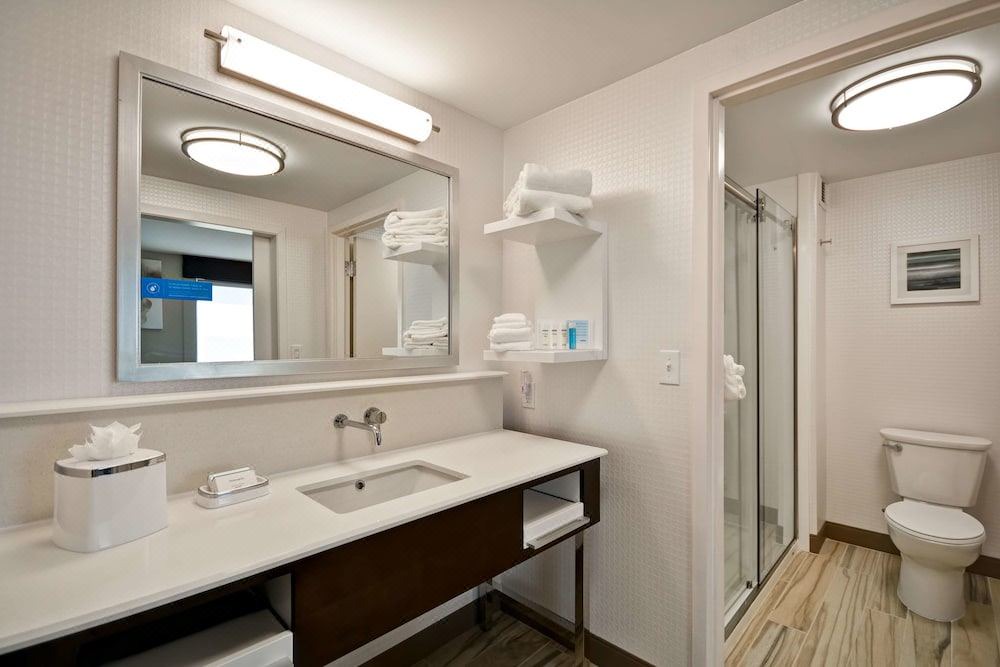 Photo of Bathroom in Warren