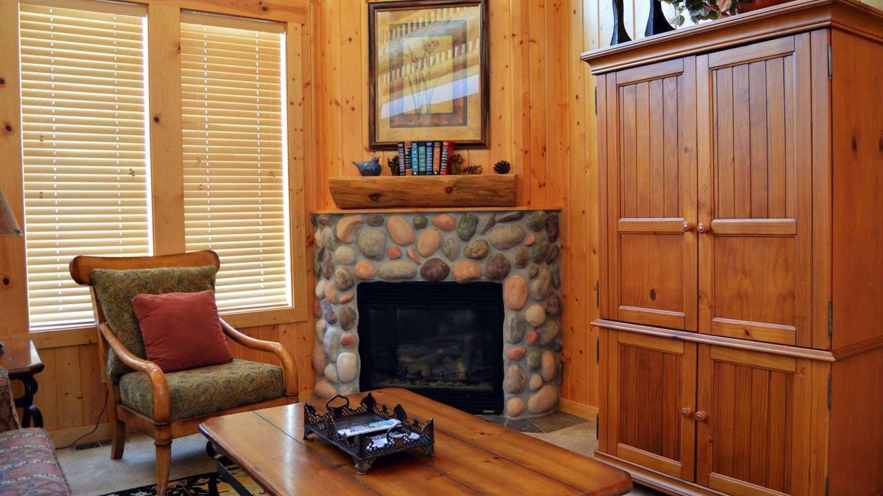 Photo of Livingroom in Klamath Falls