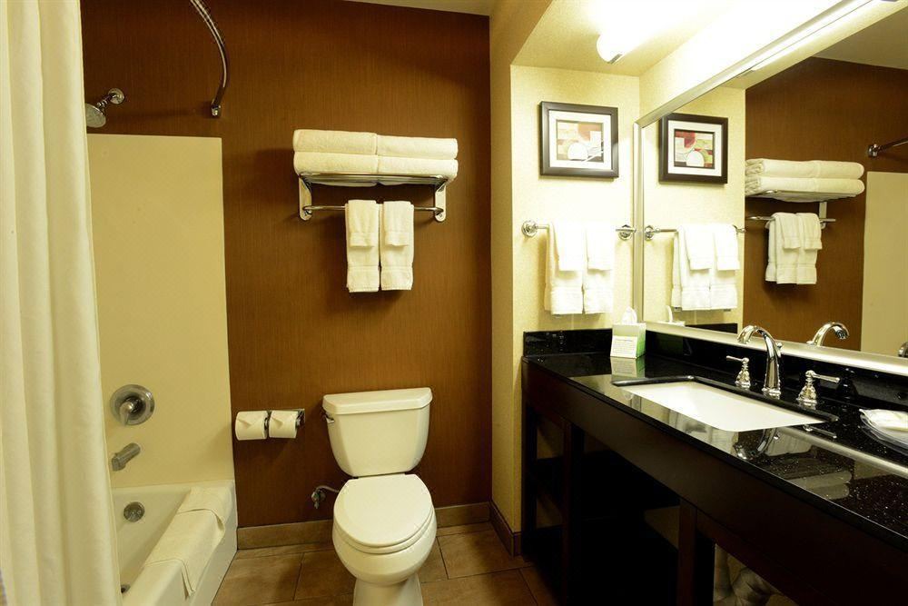 Photo of Bathroom in Clovis