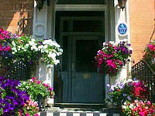 Photo of Buildings in Newington