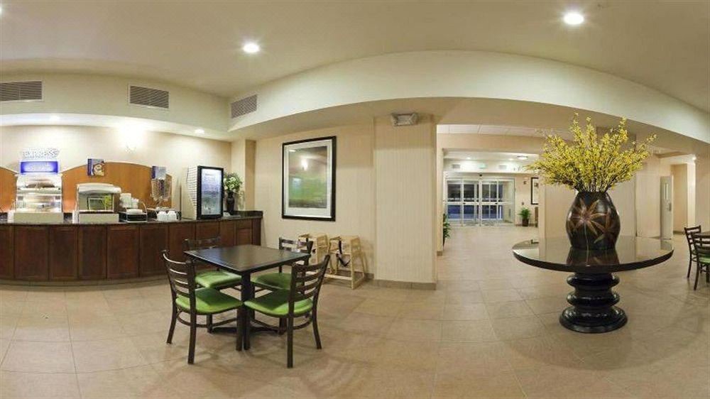 Photo of Livingroom in Topeka