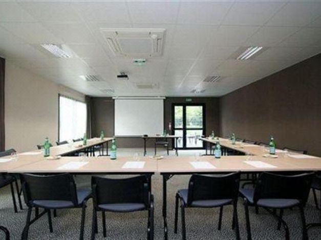 Photo of Others in Cesson-Sevigne