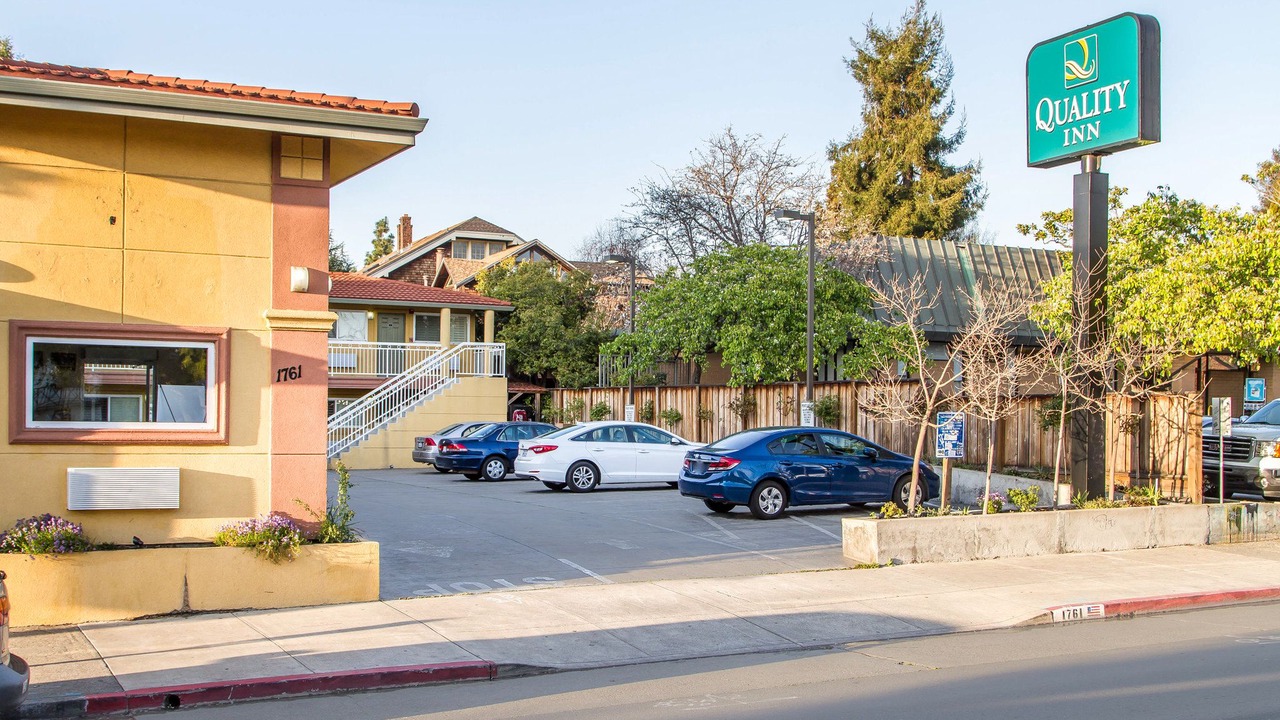 Photo of Buildings in Central Berkeley