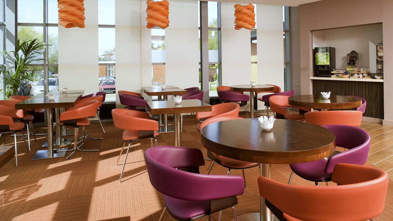 Photo of Livingroom in Borehamwood