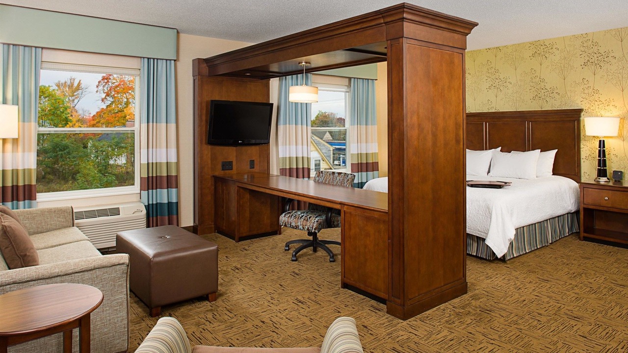 Photo of Livingroom in Exeter