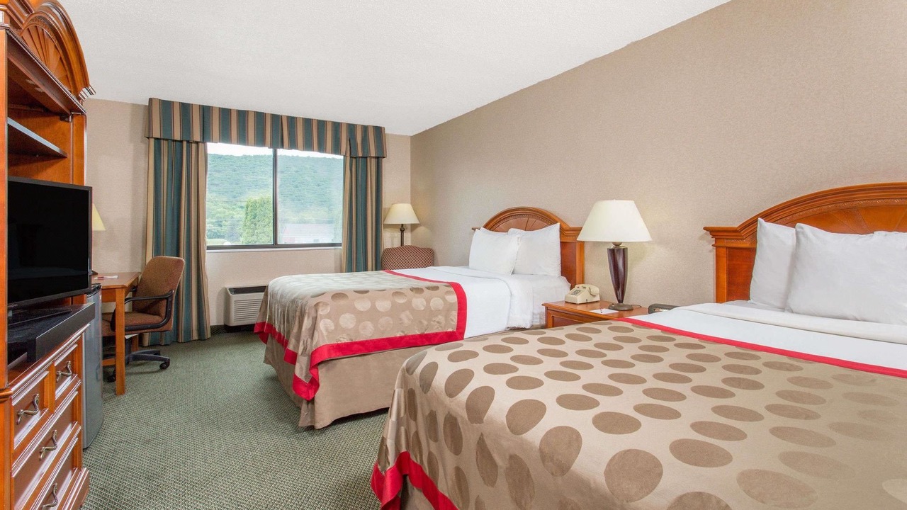 Photo of Bedroom in Painted Post