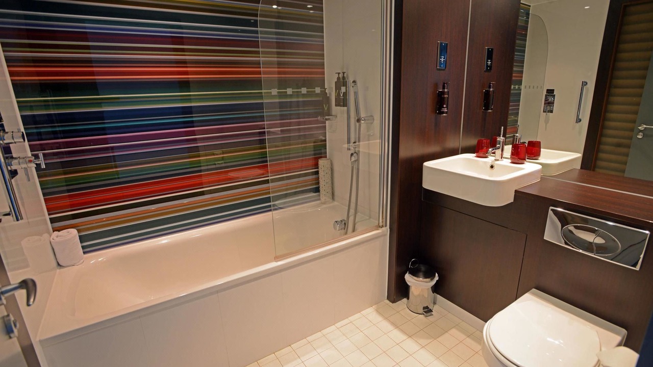 Photo of Bathroom in Elstree