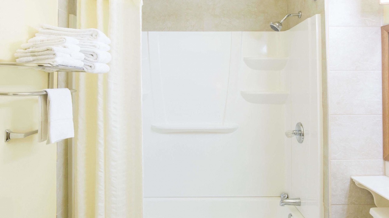 Photo of Bathroom in Roseburg