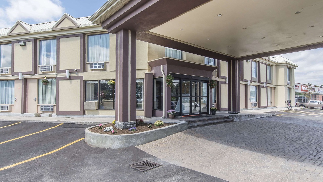 Photo of Buildings in Orillia