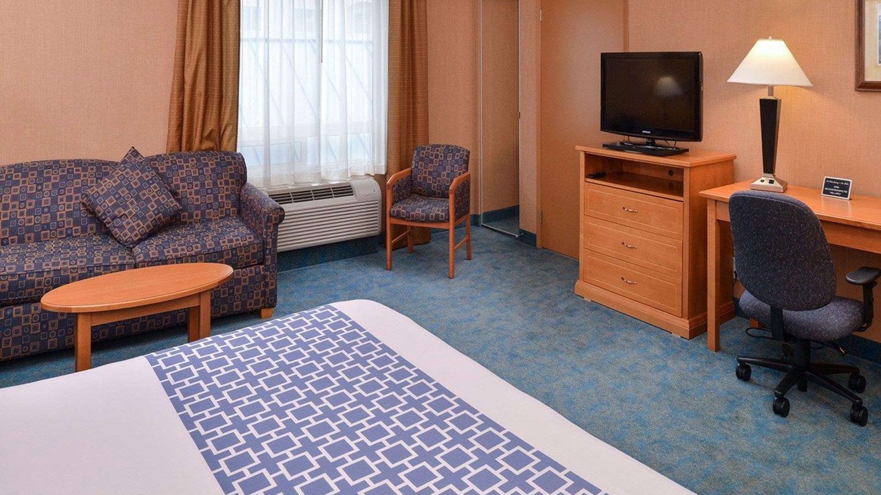 Photo of Livingroom in Banff Trail