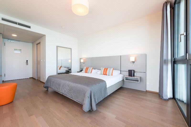 Photo of Bedroom in Versoix