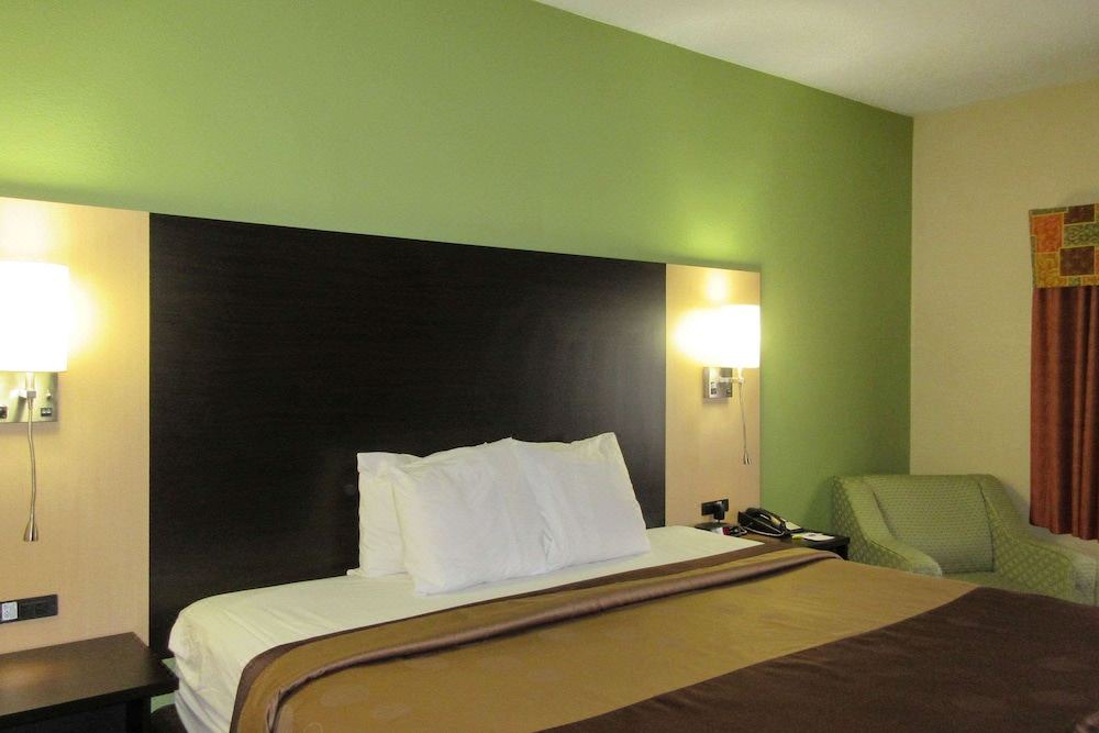 Photo of Bedroom in Benton Harbor