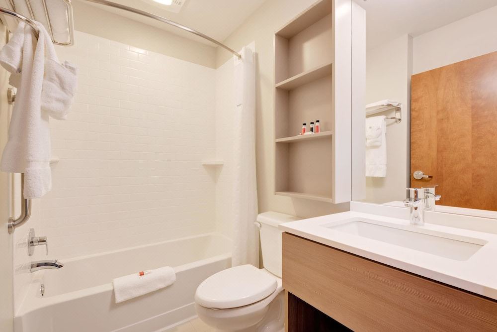 Photo of Bathroom in Clarion