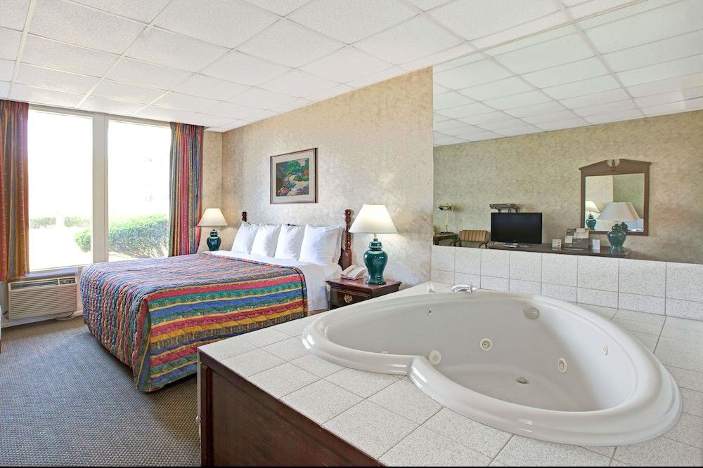 Photo of Bedroom in Parsippany