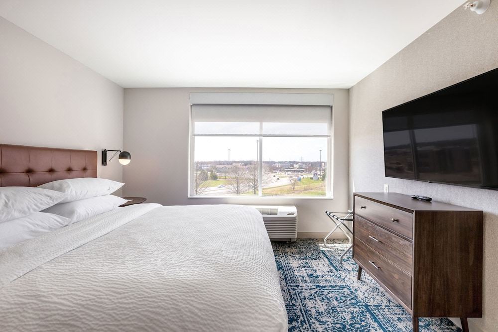 Photo of Bedroom in Simonton Lake