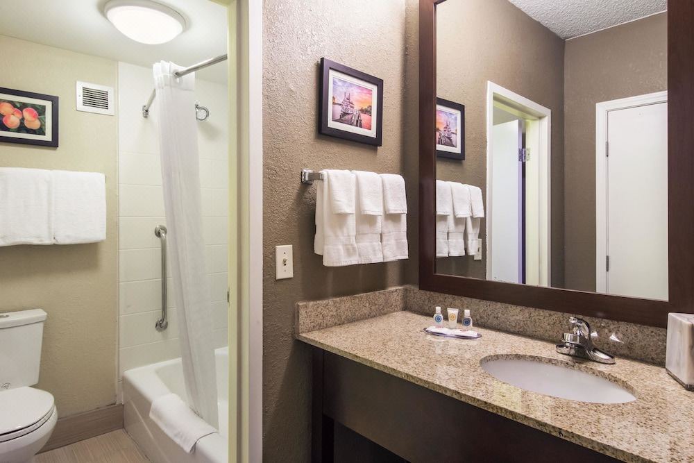 Photo of Bathroom in Roswell