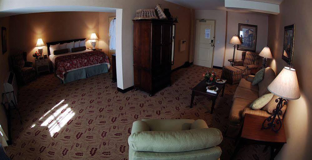 Photo of Livingroom in Blue Bell