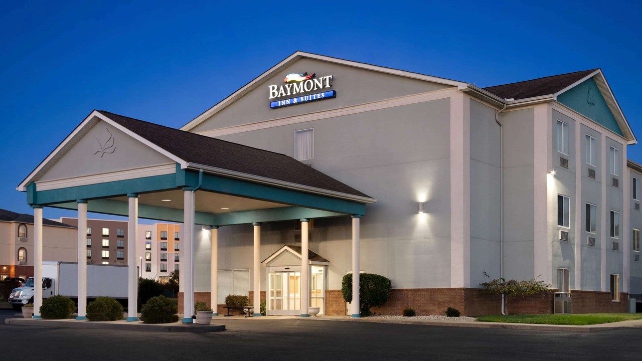 Photo of Buildings in Elizabethtown