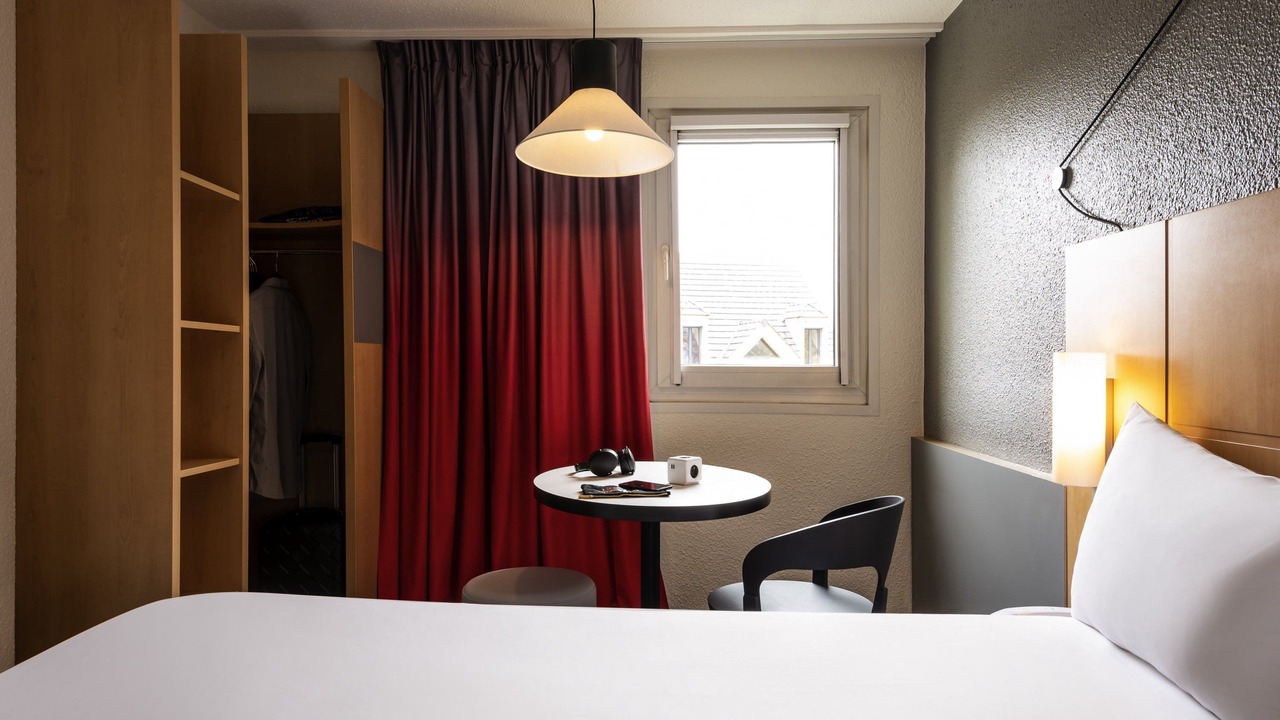 Photo of Bedroom in Cergy