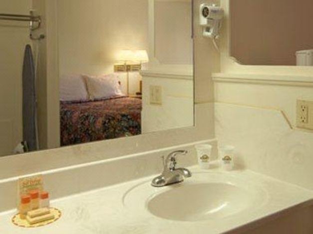 Photo of Bathroom in Polvadera