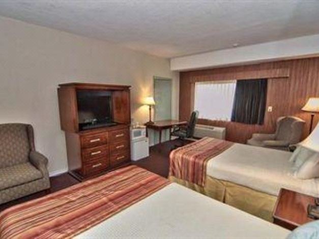 Photo of Livingroom in Watertown