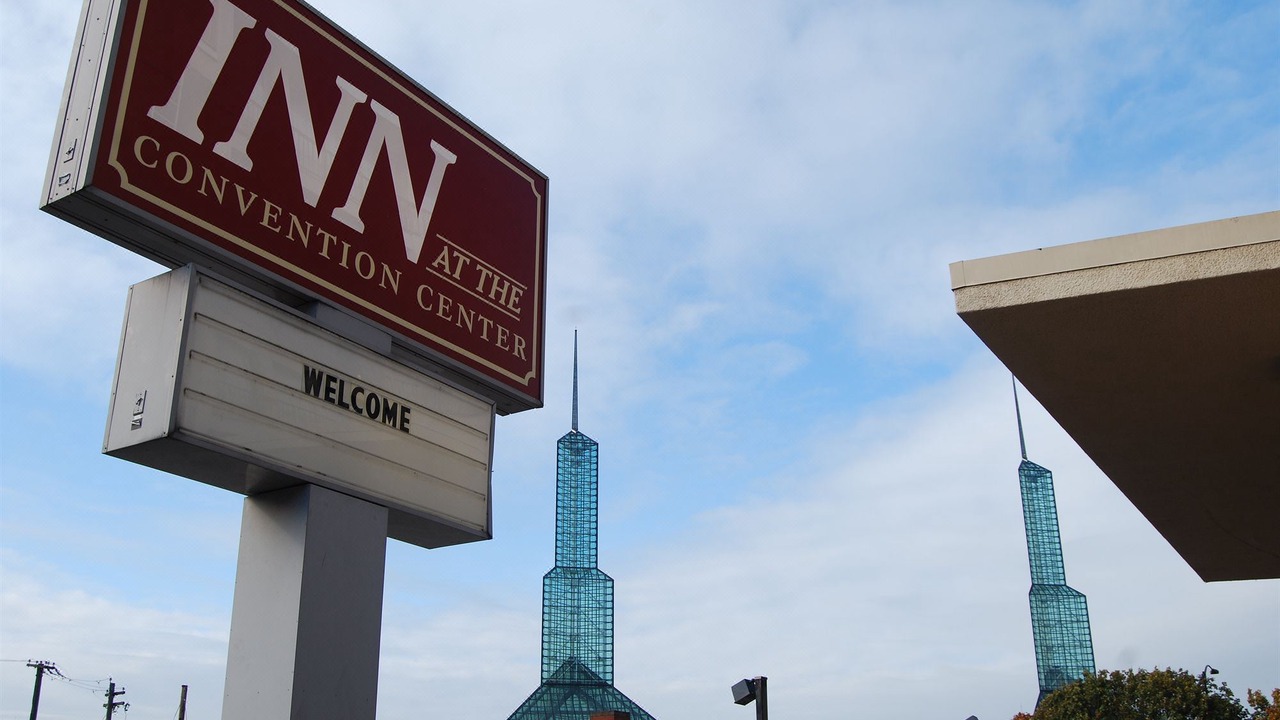 Photo of Buildings in Lloyd District