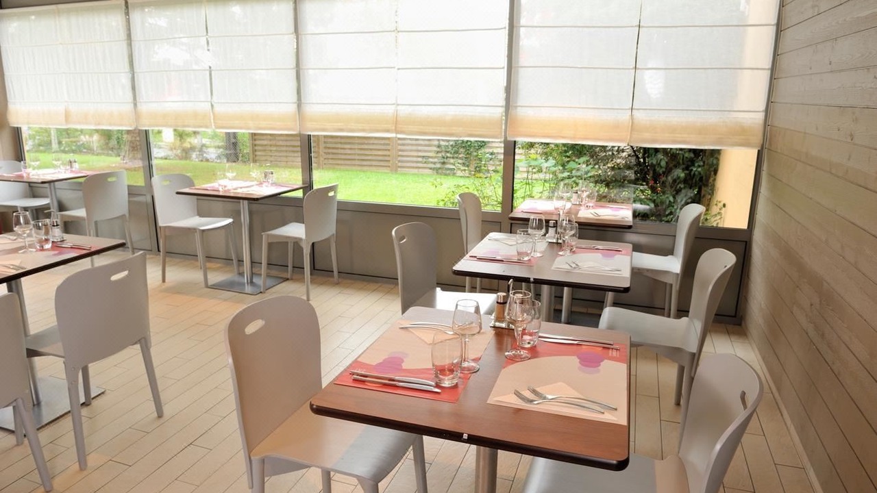 Photo of Others in Saintes