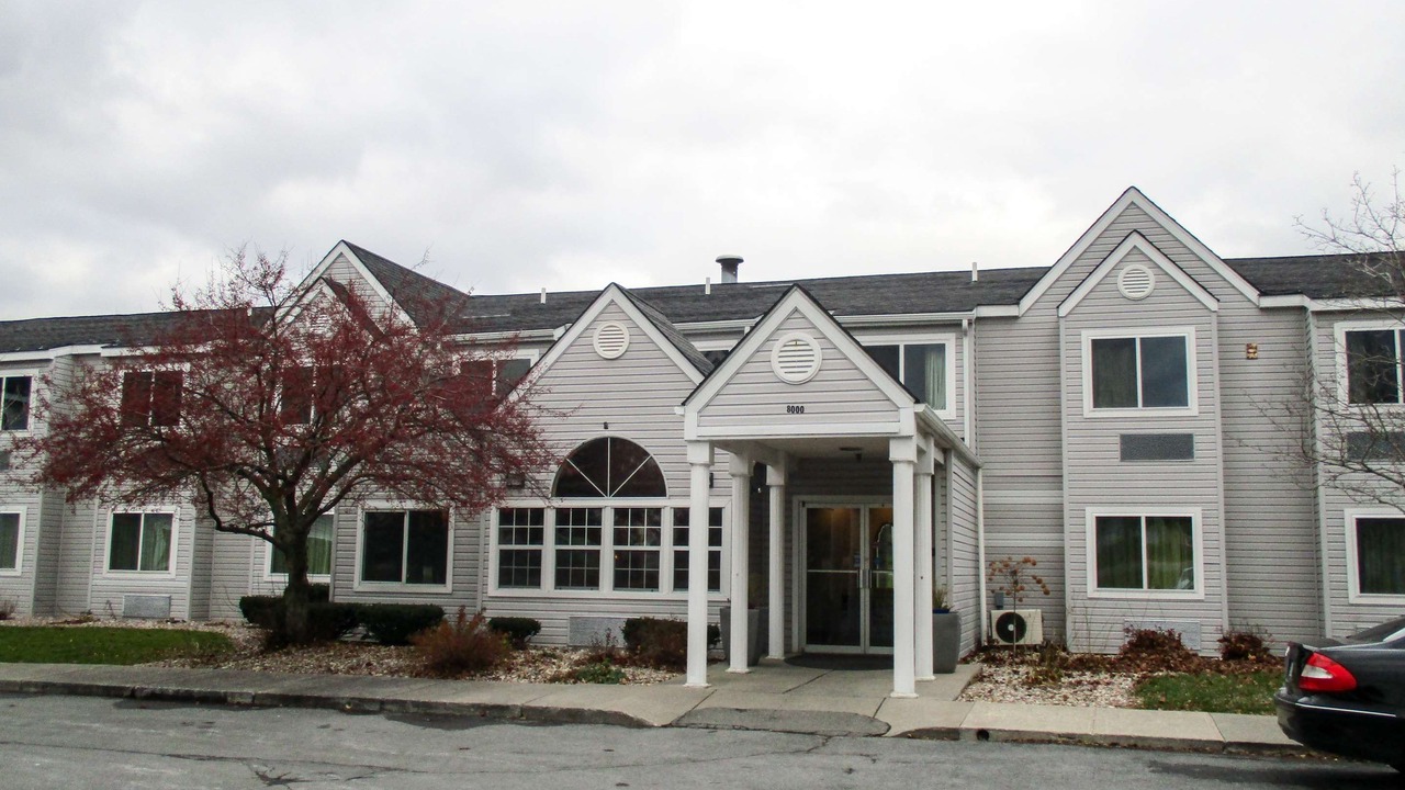 Photo of Buildings in Calcium