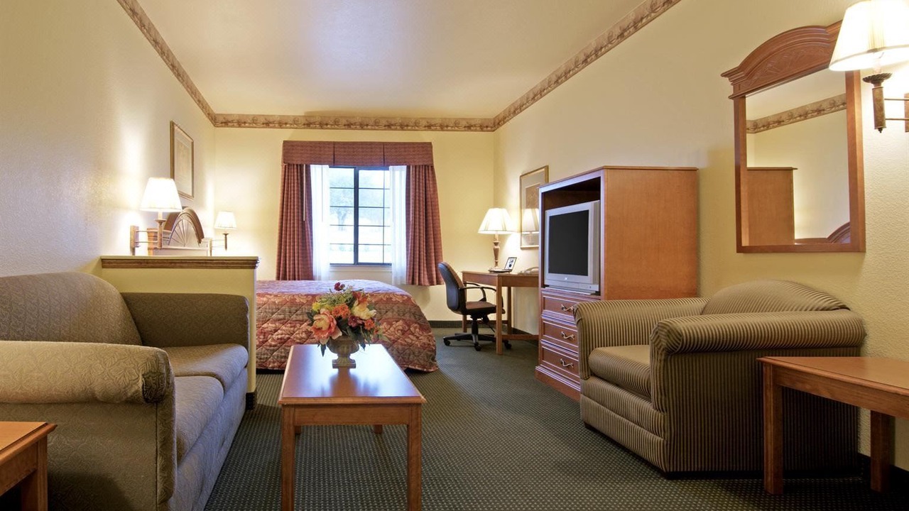 Photo of Livingroom in Glen Rose