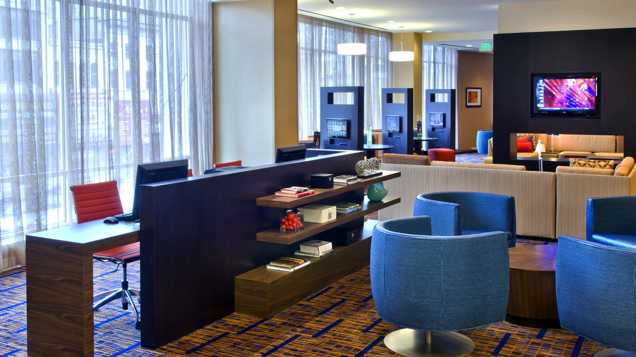 Photo of Livingroom in Downtown Newark