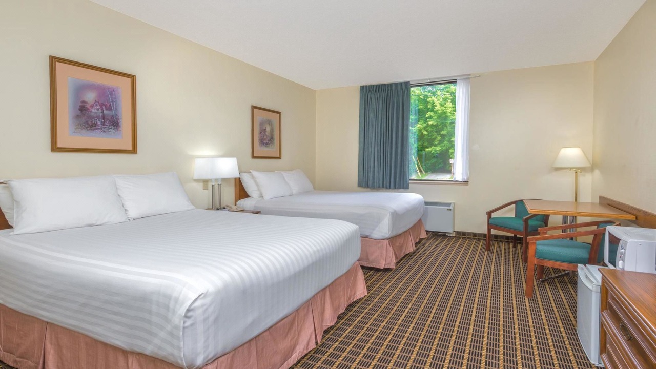 Photo of Bedroom in Tillsonburg