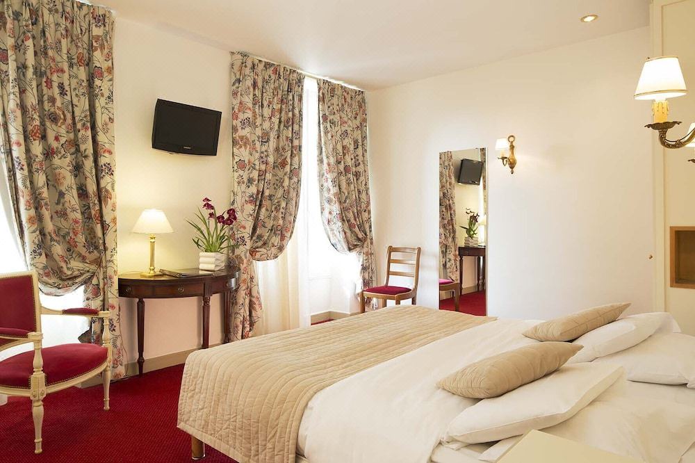 Photo of Bedroom in Saint-Thomas-d'Aquin