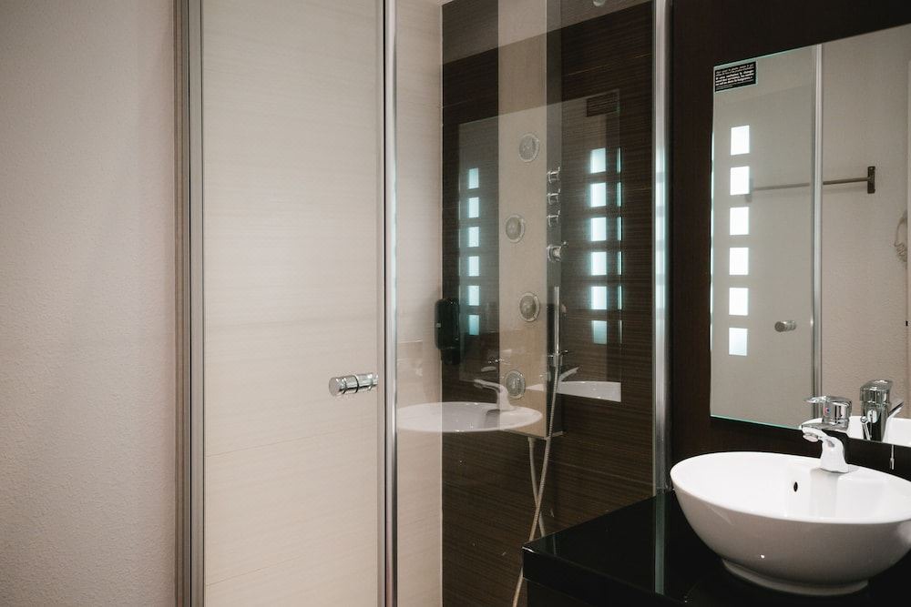 Photo of Bathroom in Proville