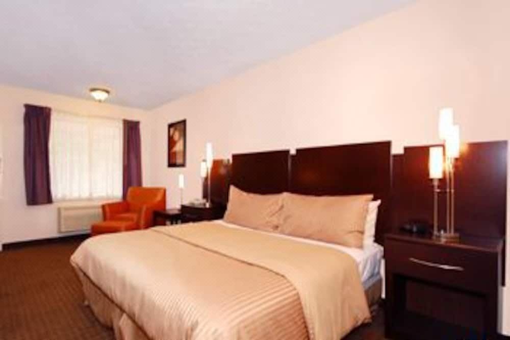 Photo of Bedroom in Braselton