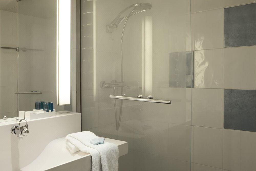 Photo of Bathroom in Sevres