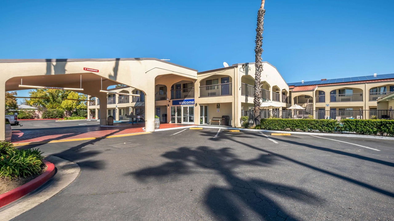 Photo of Buildings in Lodi