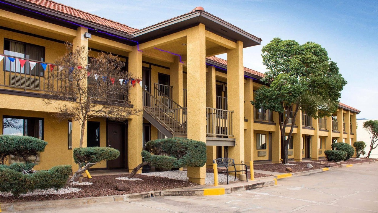 Photo of Buildings in Sierra Vista