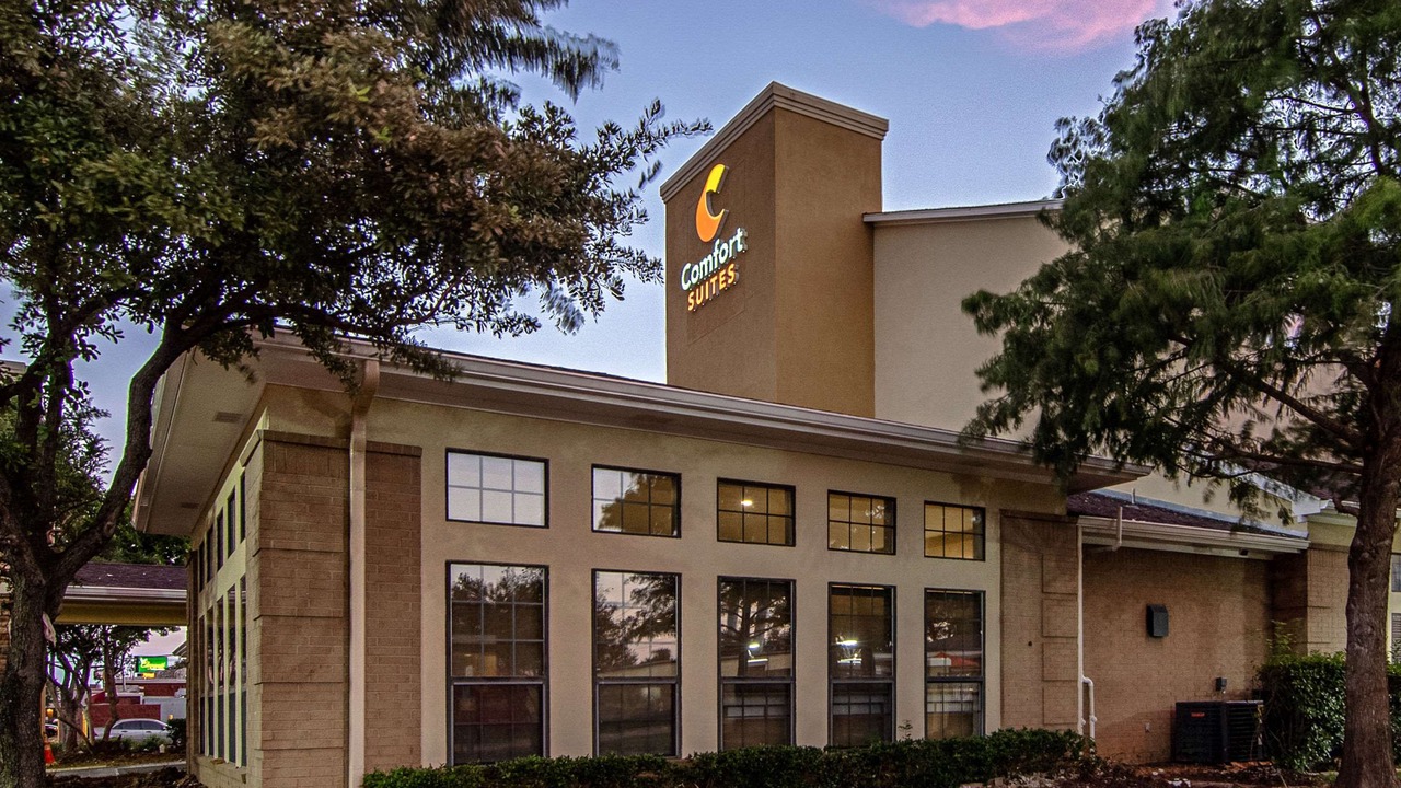 Photo of Buildings in Northwest Dallas