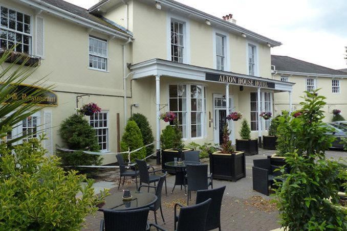 Photo of Buildings in Alton