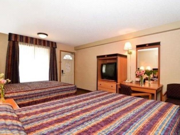 Photo of Bedroom in Banff Trail