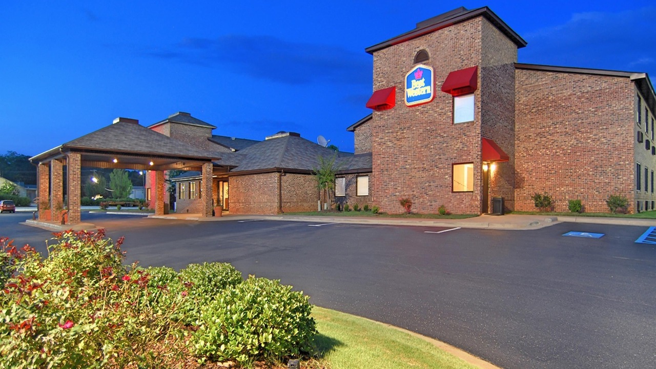 Photo of Buildings in Opelika
