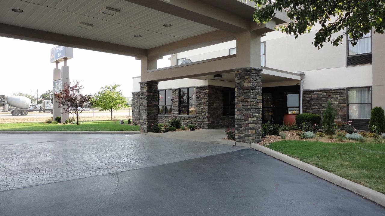 Photo of Buildings in Monroe