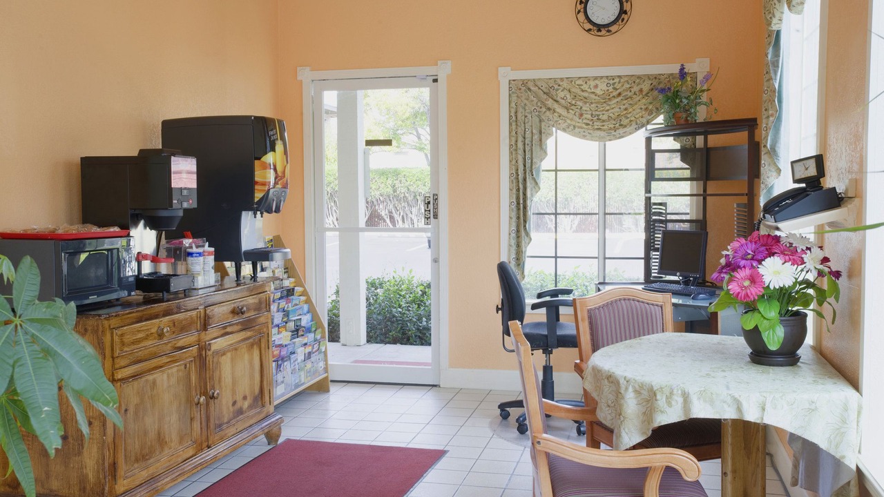 Photo of Livingroom in Milpitas