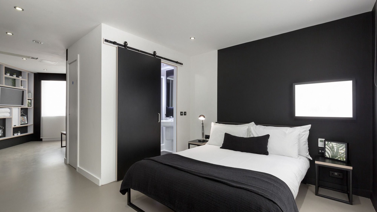 Photo of Bedroom in Hackney Central