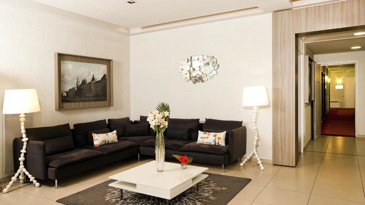 Photo of Livingroom in Guyancourt